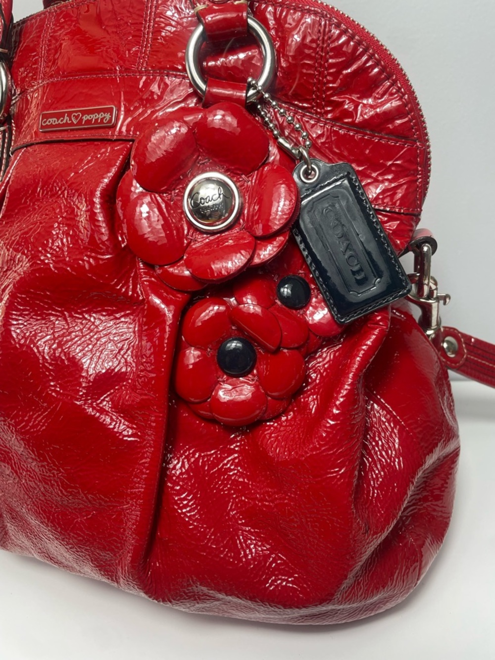 Coach Poppy RARE Flower Applique Patent Leather Bucket Bag - Picture 4 of 14